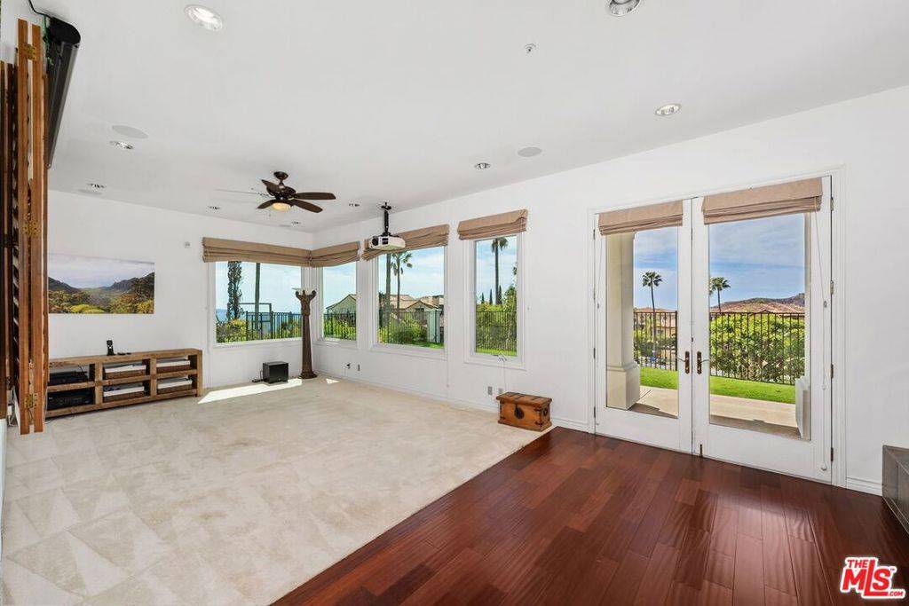 1834 Chastain Pacific Palisades, CA 90272