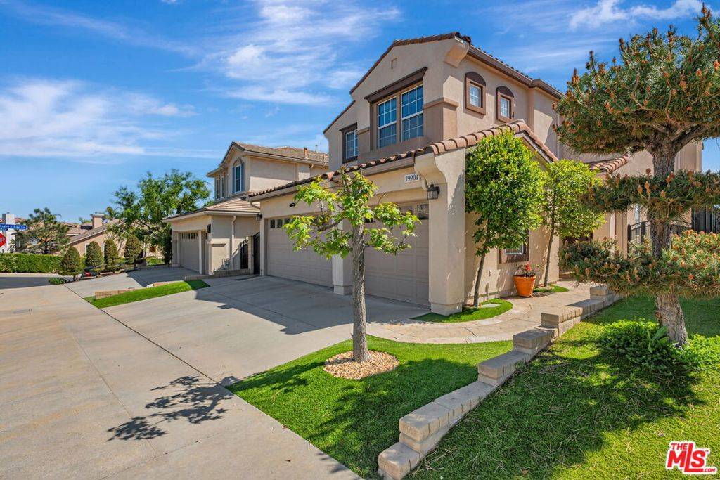 Porter Ranch, CA 91326,19904 Bear Valley LN