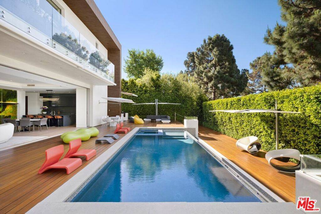 Santa Monica, CA 90402,1410 Georgina AVE