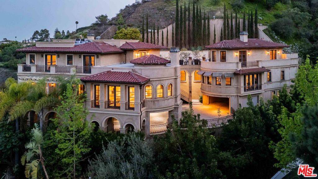 Los Angeles, CA 90077,1744 Stone Canyon RD