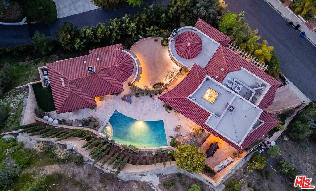 Los Angeles, CA 90077,1744 Stone Canyon RD