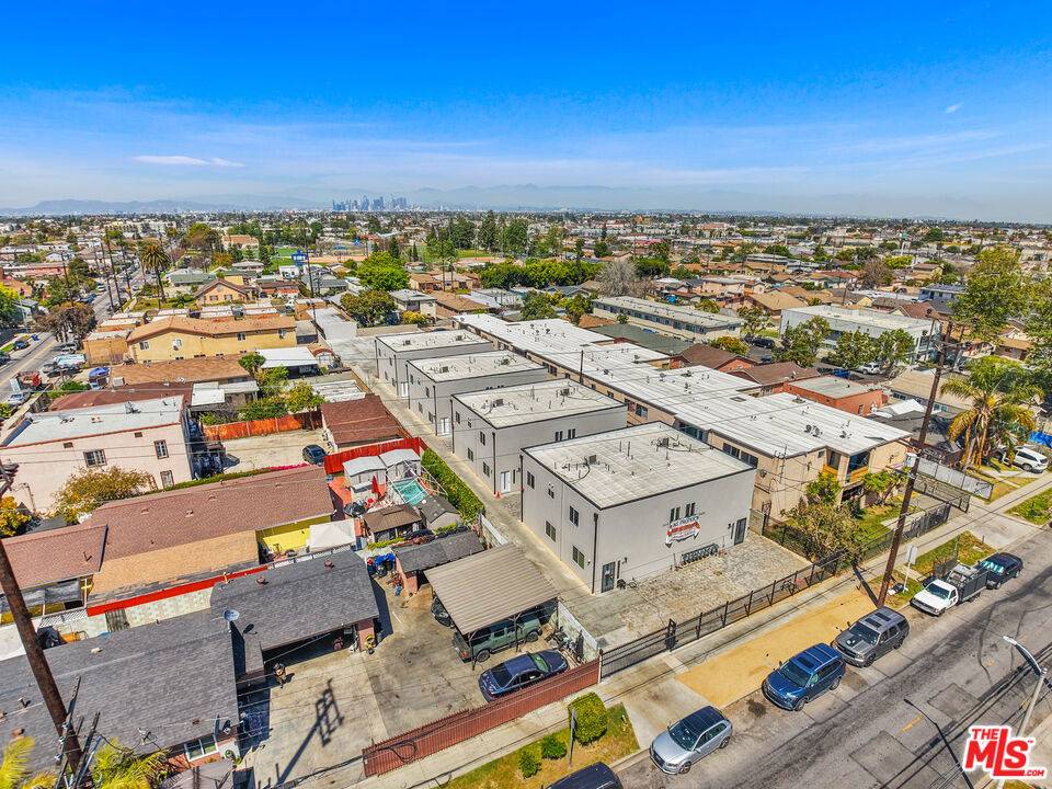 Los Angeles, CA 90044,649 1/2 W 92nd ST