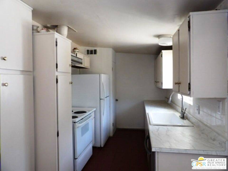 Palm Springs, CA 92262,15875 N Crystal Springs DR