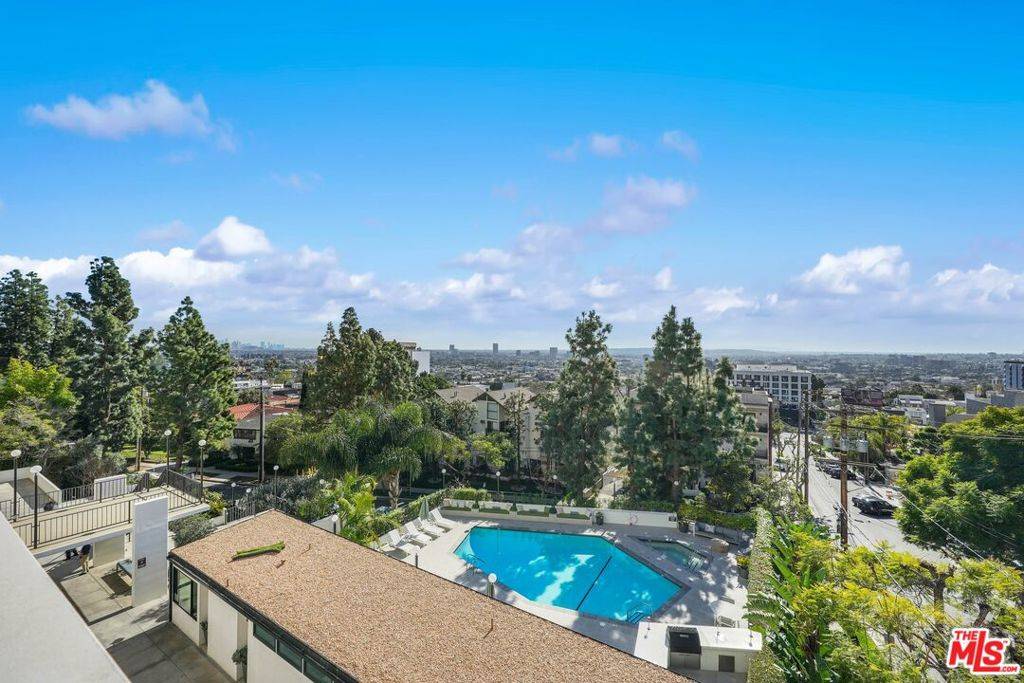 West Hollywood, CA 90069,8787 Shoreham DR #310