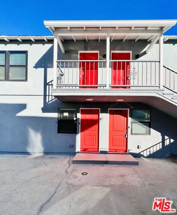 Glendale, CA 91207,908 N LOUISE ST #B