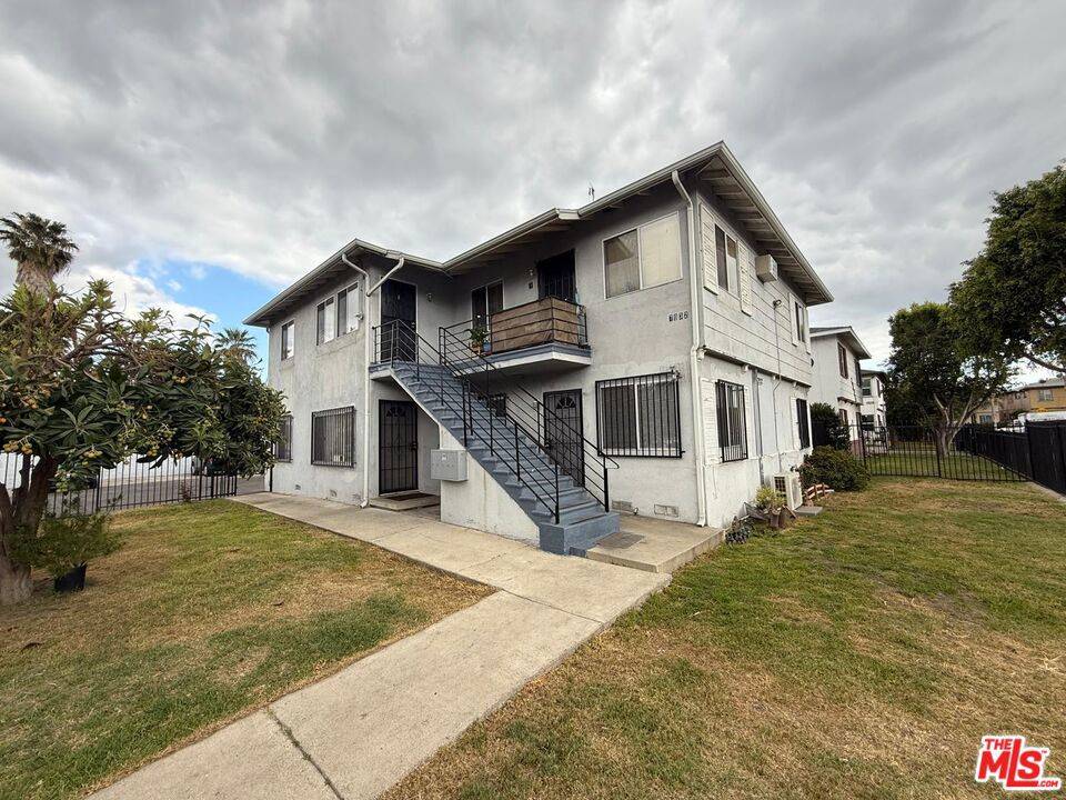 Panorama City, CA 91402,7932 Brimfield AVE