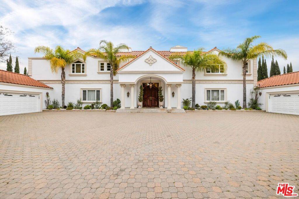Beverly Hills, CA 90210,11955 Crest PL