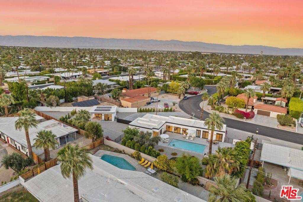 Palm Springs, CA 92262,289 Cerritos DR