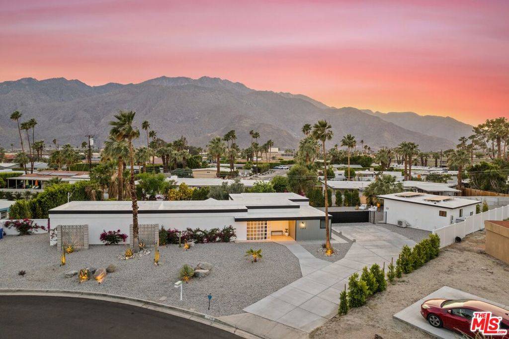 Palm Springs, CA 92262,289 Cerritos DR