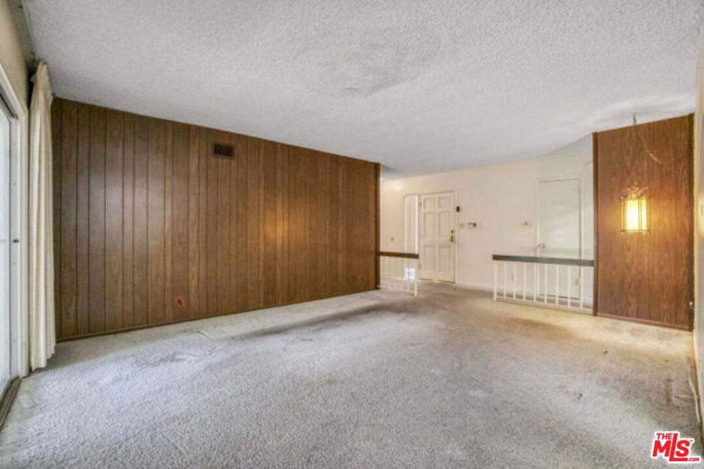 Mission Hills (san Fernando), CA 91345,14708 Clymer ST