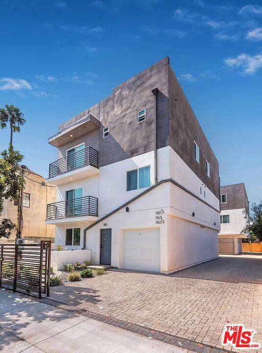 Los Angeles, CA 90006,1151 S Ardmore AVE
