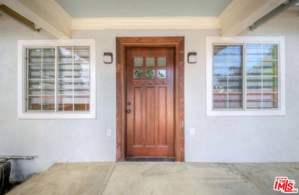 Los Angeles, CA 90018,1726 W 37th PL