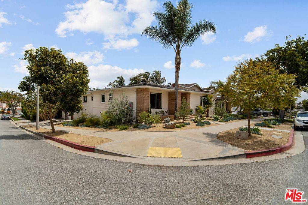 View Park, CA 90043,4904 Presidio DR