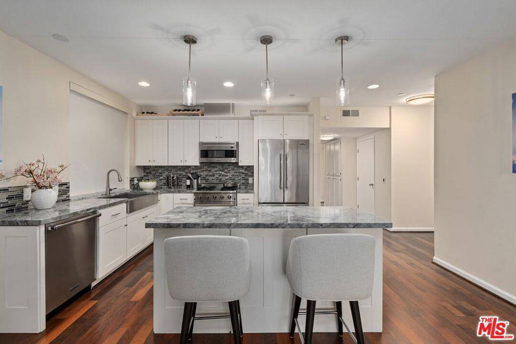 Marina Del Rey, CA 90292,20 Catamaran ST #103