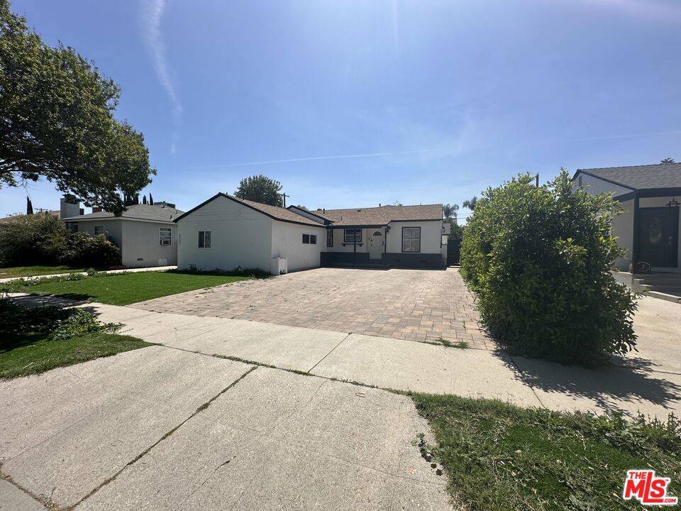 Reseda, CA 91335,19544 Hart ST