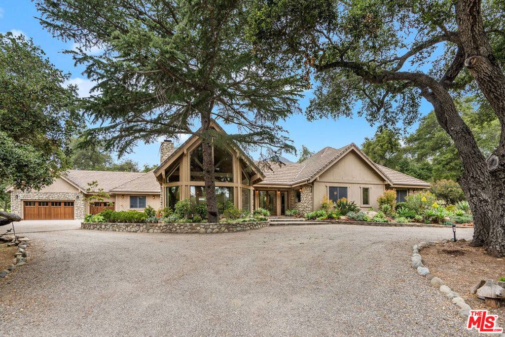 Ojai, CA 93023,914 Palomar RD