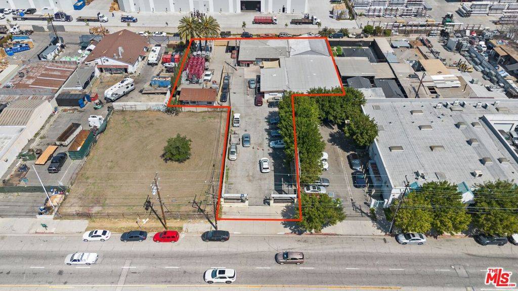 Long Beach, CA 90805,2819 E South ST