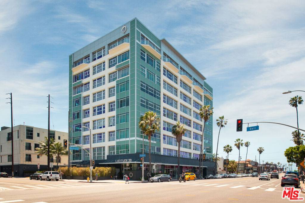 Marina Del Rey, CA 90292,3111 VIA DOLCE #502