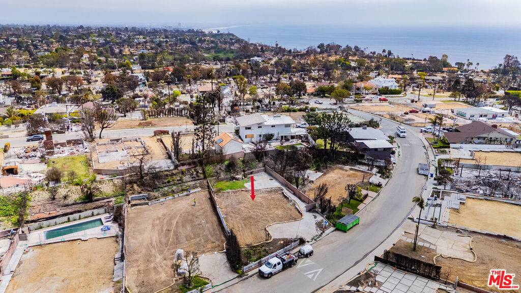 Pacific Palisades, CA 90272,648 Jacon WAY