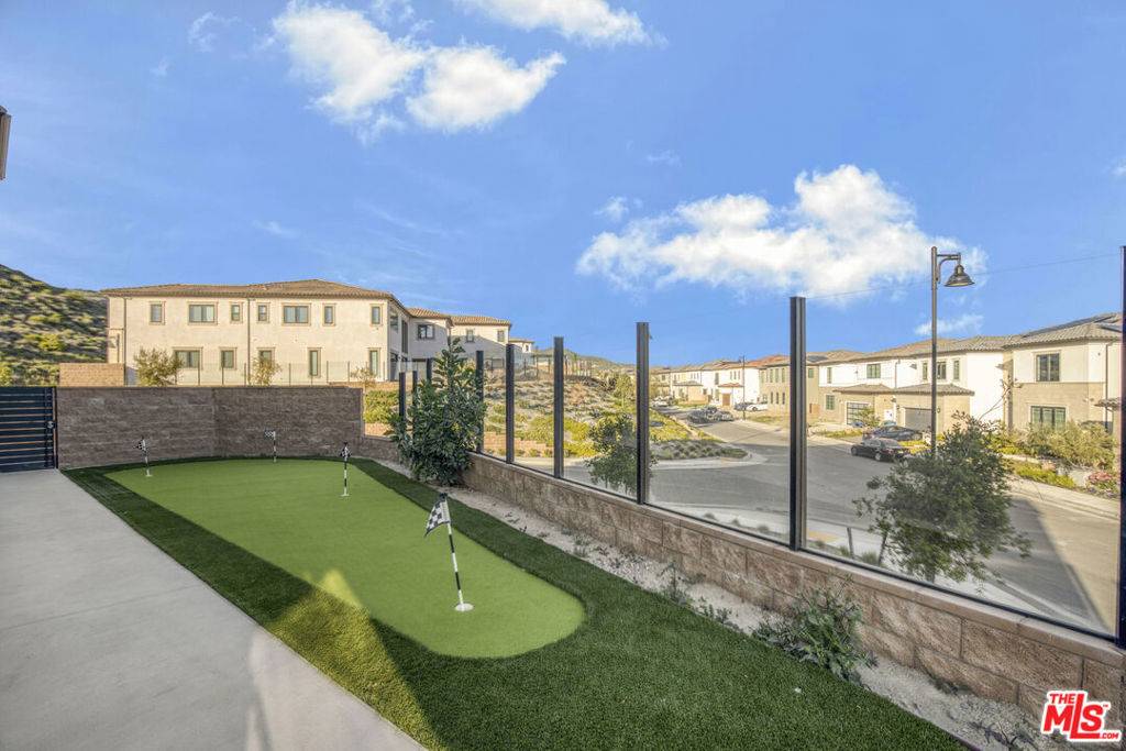 Northridge, CA 91326,20204 W Albion WAY