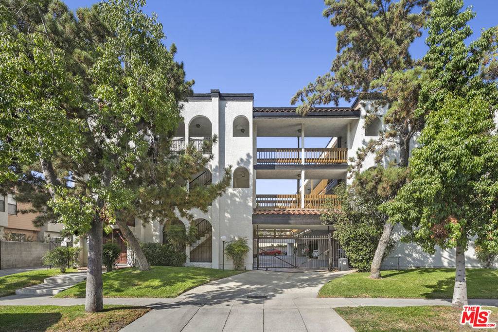 Glendale, CA 91205,629 E Elk AVE