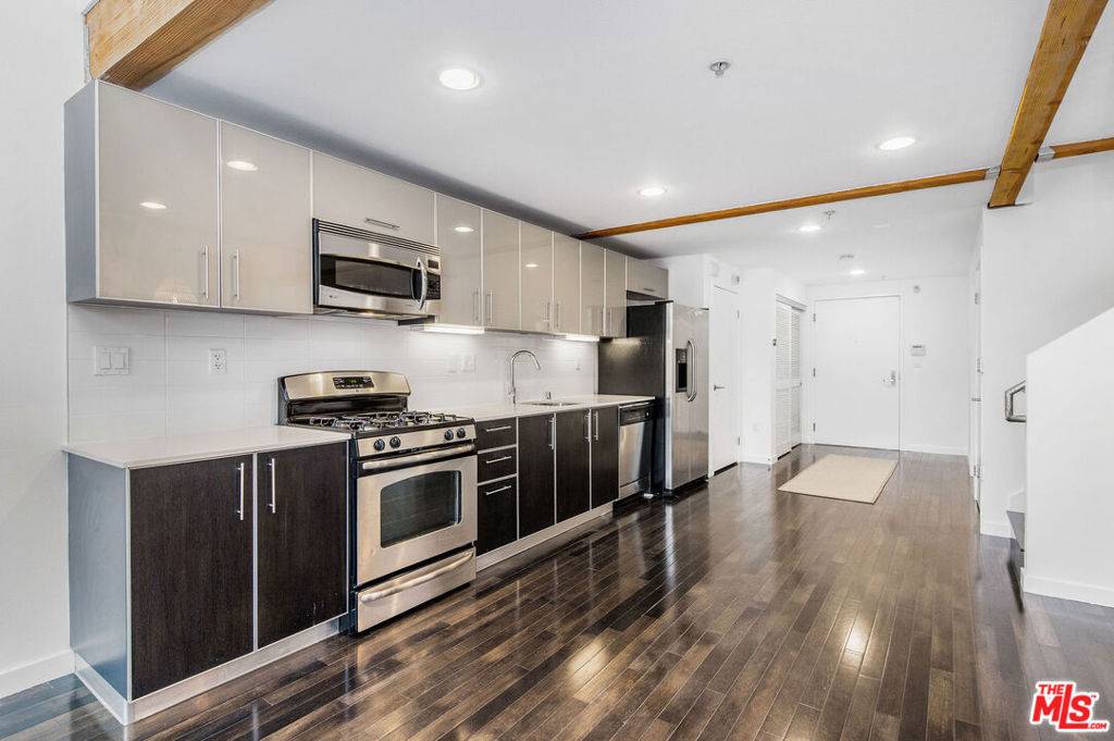 Marina Del Rey, CA 90292,4215 Glencoe AVE #130