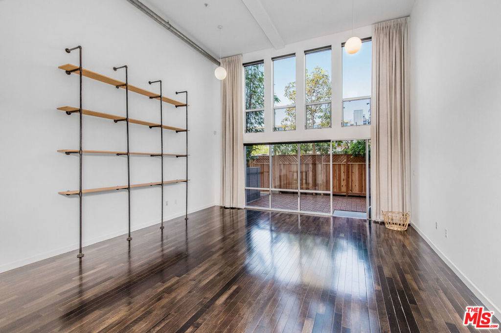 Marina Del Rey, CA 90292,4215 Glencoe AVE #130