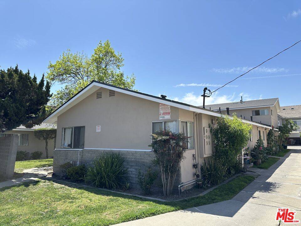 Buena Park, CA 90621,5841 Western AVE