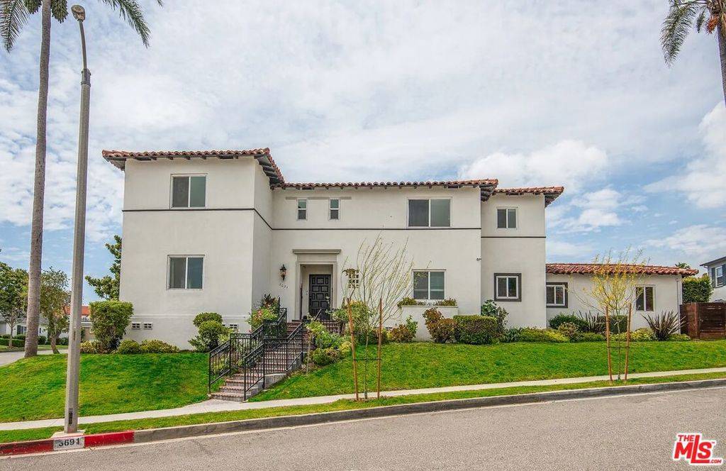View Park, CA 90008,3691 Aureola BLVD