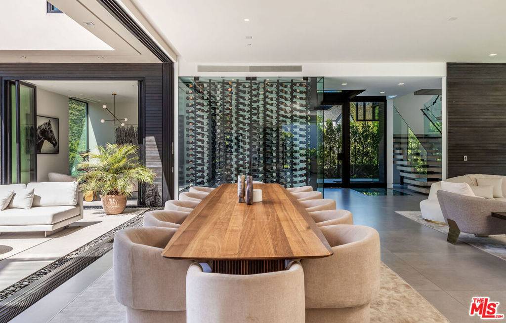 982 Stone Canyon RD Los Angeles, CA 90077
