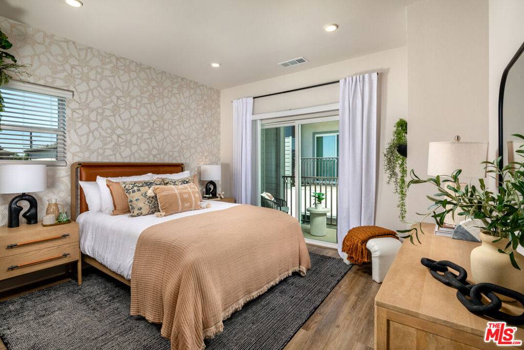 Fontana, CA 92335,13995 Foothill BLVD #1812