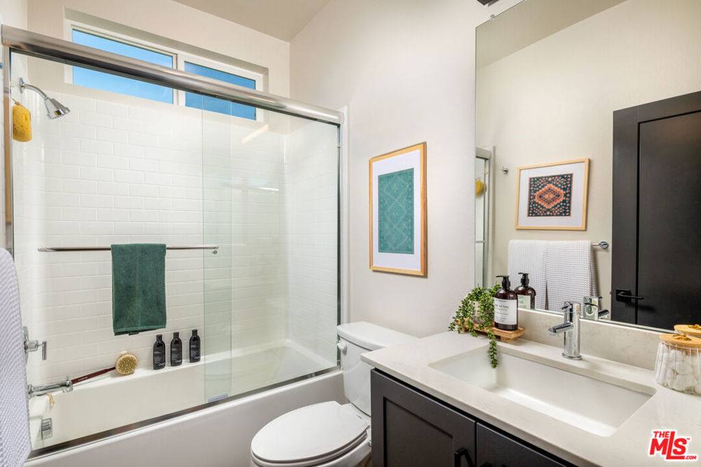 Fontana, CA 92335,13995 Foothill BLVD #2813