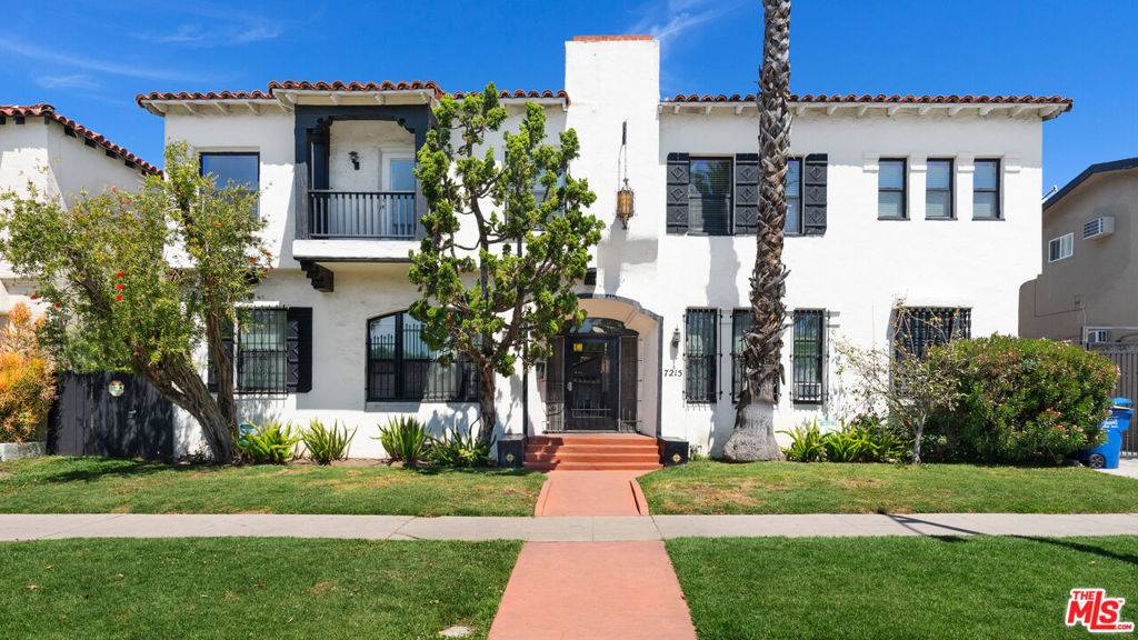 Los Angeles, CA 90046,7215 Willoughby AVE