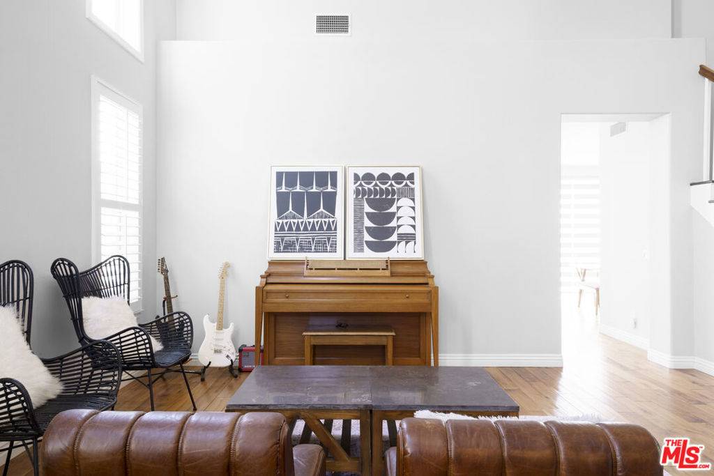 Stevenson Ranch, CA 91381,26064 Twain PL