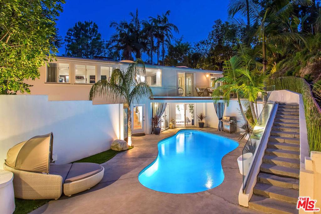 Beverly Hills, CA 90210,1415 Braeridge DR