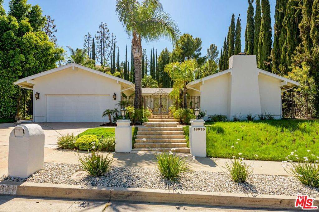 Encino, CA 91316,18070 Lake Encino DR