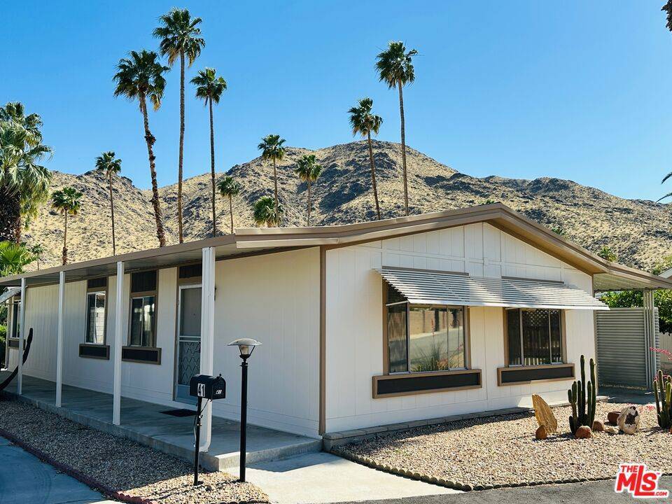 Palm Springs, CA 92264,41 Santa Ana ST