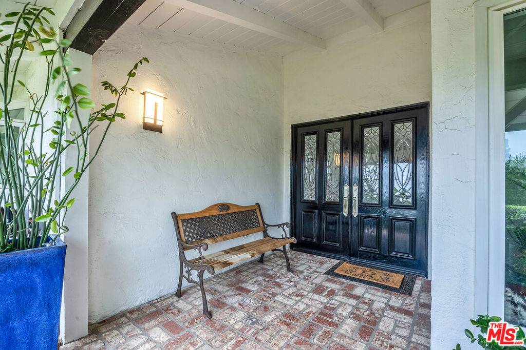 Granada Hills, CA 91344,17219 Midwood DR