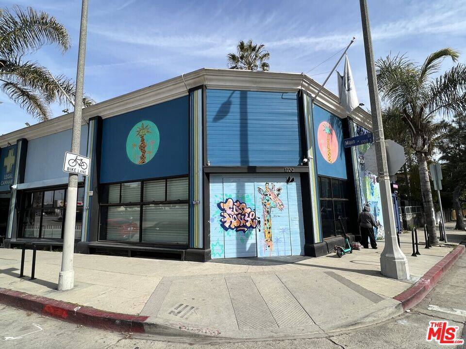 Venice, CA 90291,1720 Main ST