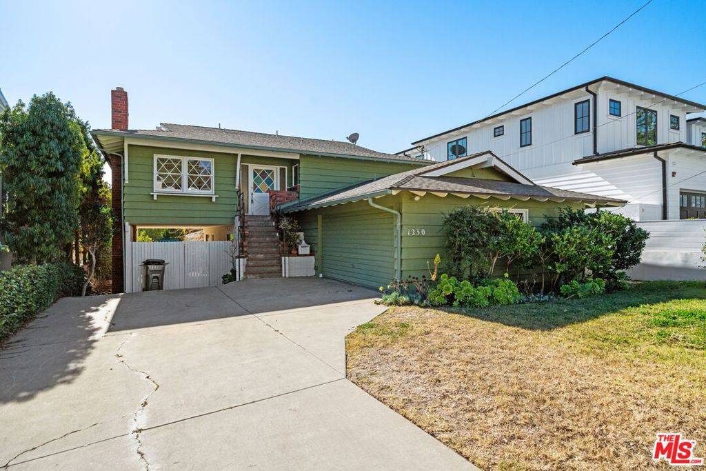 Manhattan Beach, CA 90266,1230 9th ST