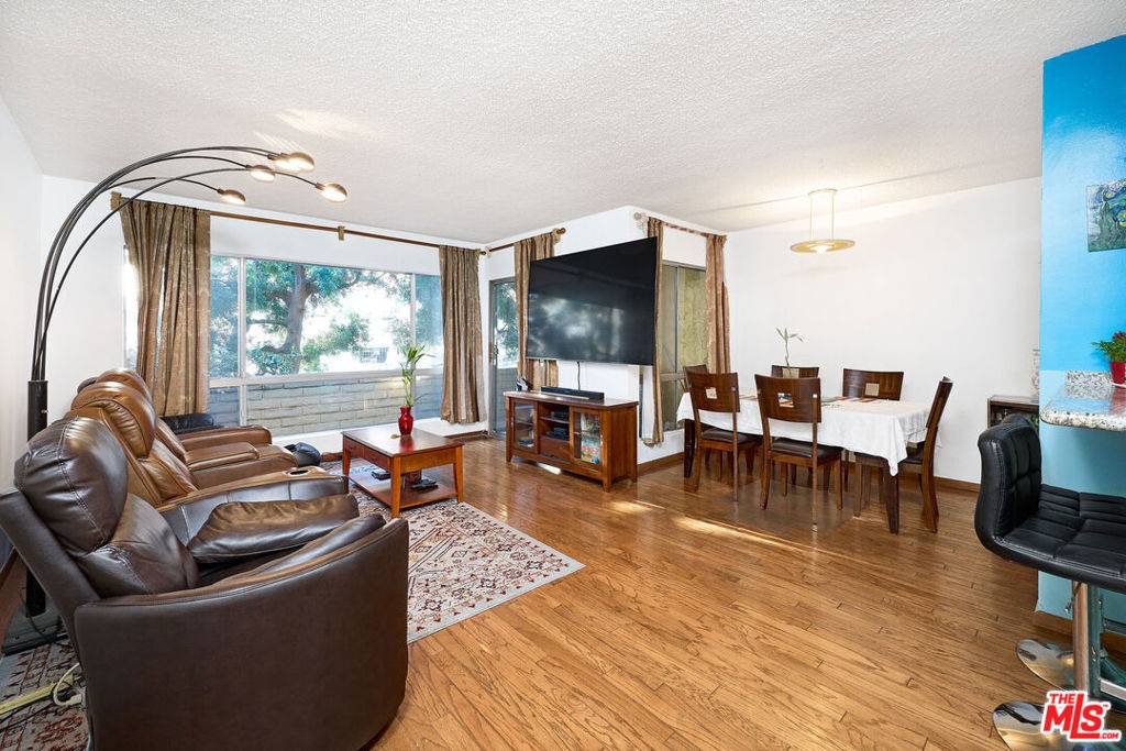 Culver City, CA 90230,5600 Kensington WAY #1
