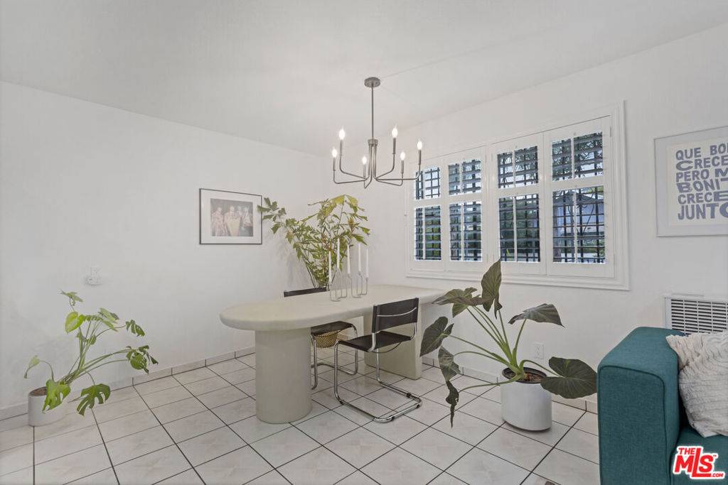 Los Angeles, CA 90065,3628 Arroyo Seco AVE