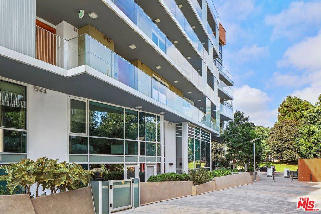Santa Monica, CA 90401,1705 Ocean Ave #108