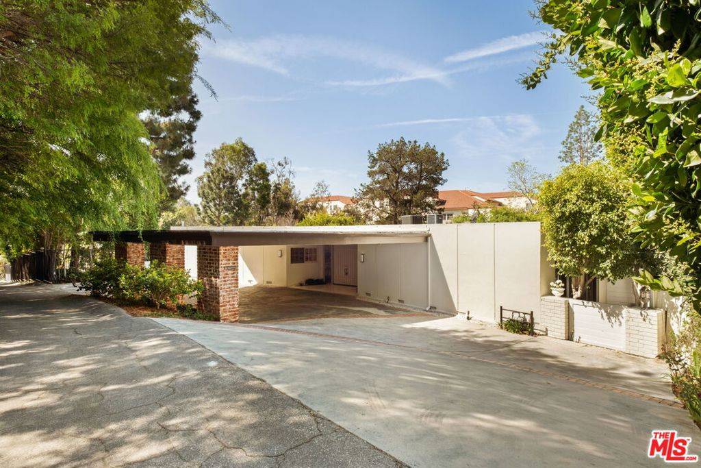 Beverly Hills, CA 90210,1163 Angelo DR