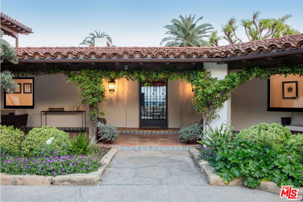 Santa Barbara, CA 93108,1366 Oak Creek Canyon RD