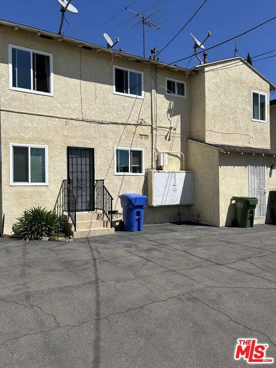 Van Nuys, CA 91401,14222 Sylvan ST
