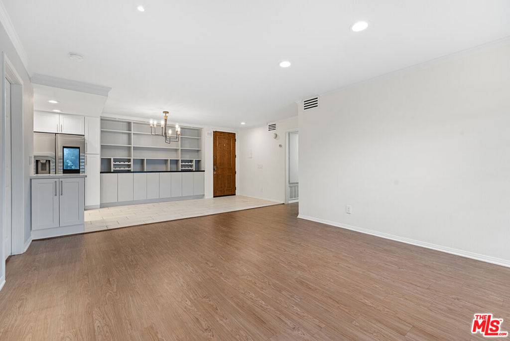 Playa Del Rey, CA 90293,8600 Tuscany AVE #317