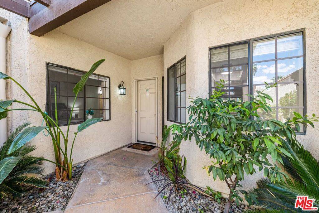 Palm Springs, CA 92264,2345 S Cherokee WAY #158