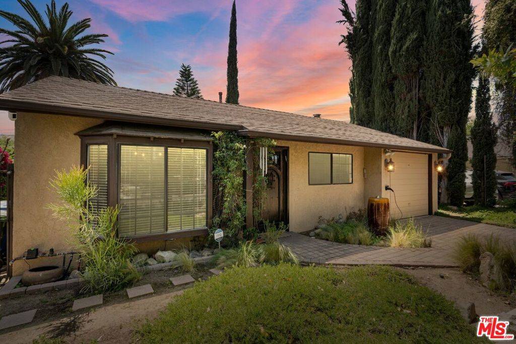 Woodland Hills, CA 91367,22620 Dolorosa ST