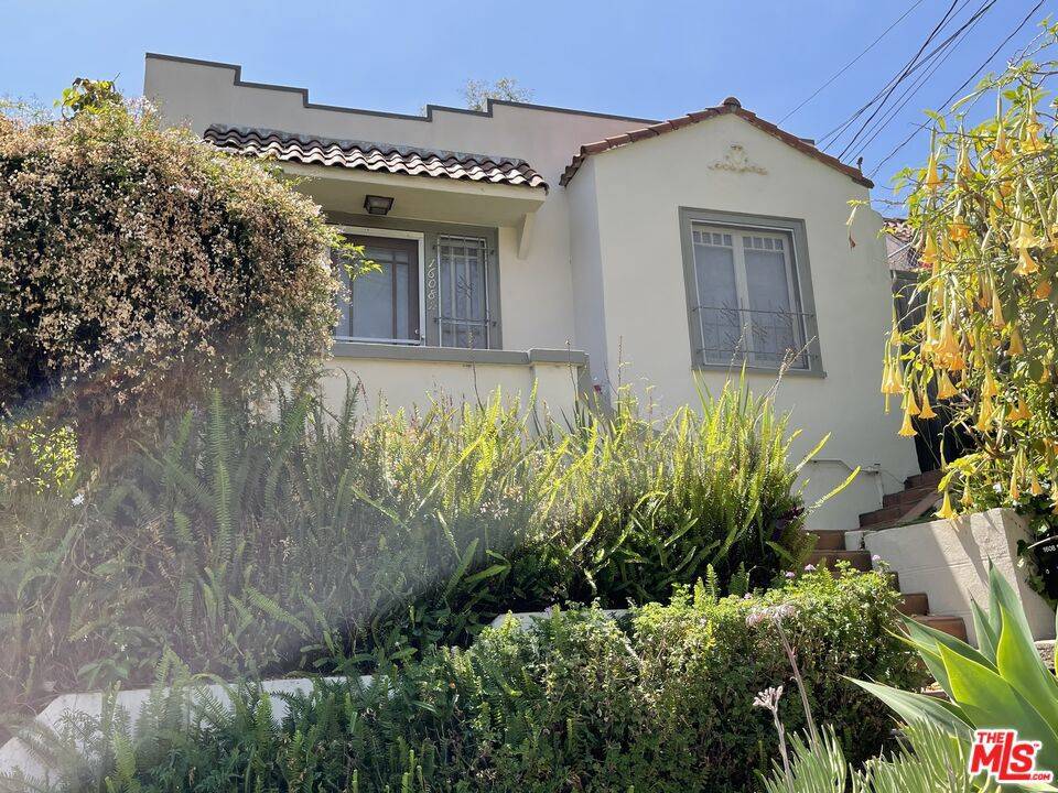 Los Angeles, CA 90026,1608 Cerro Gordo ST